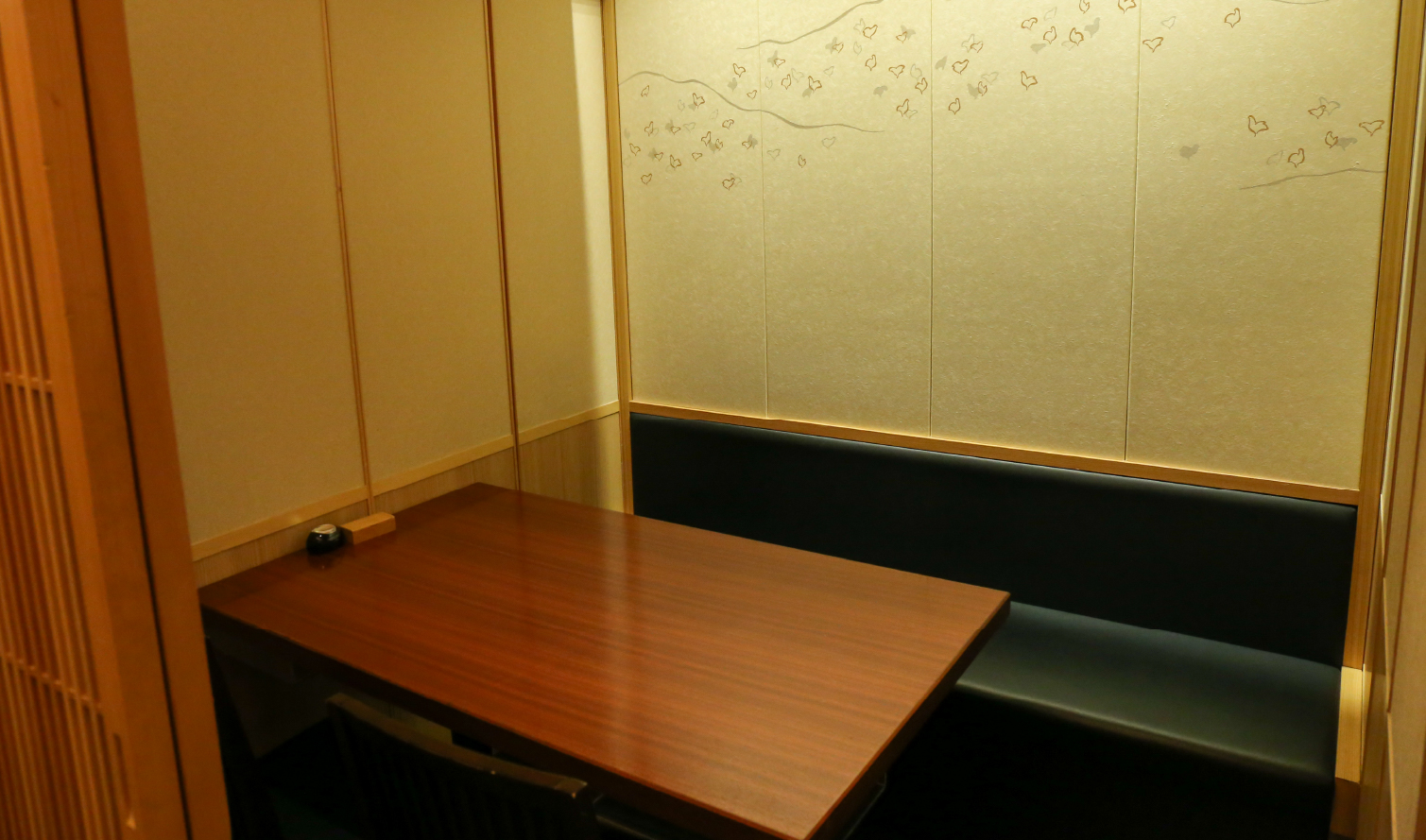 3階 個室 4名席×5部屋