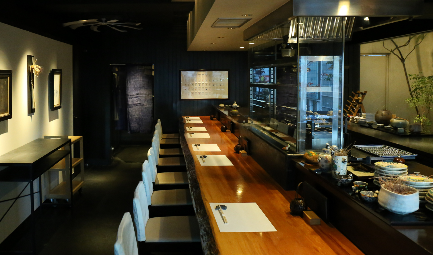 5階 カウンター 10席